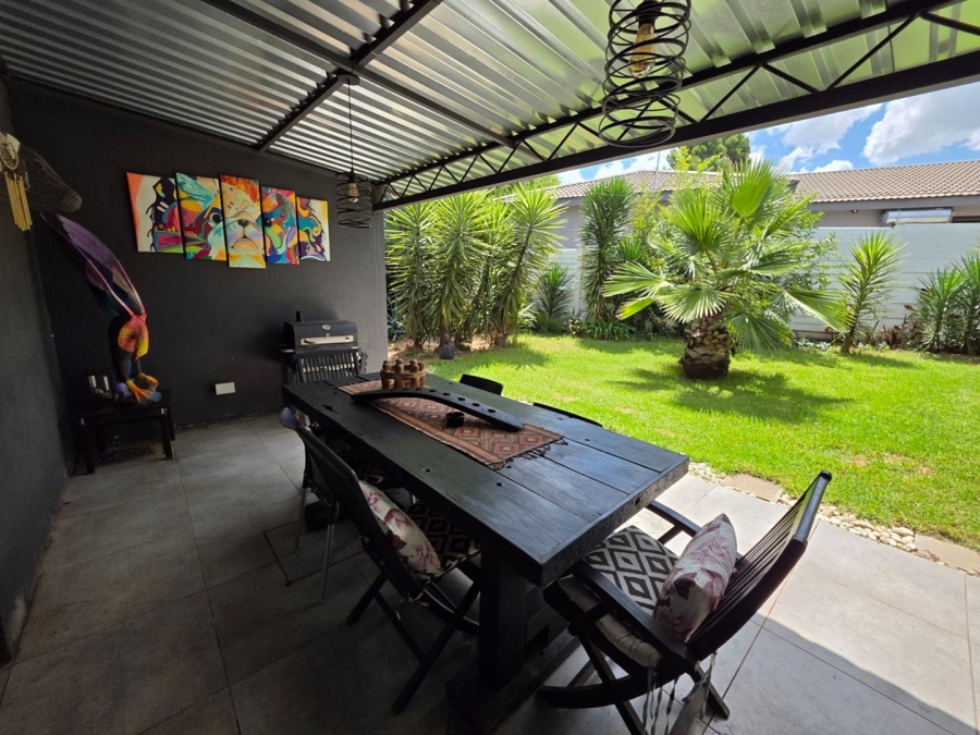 6 Bedroom Property for Sale in Heuwelsig Free State